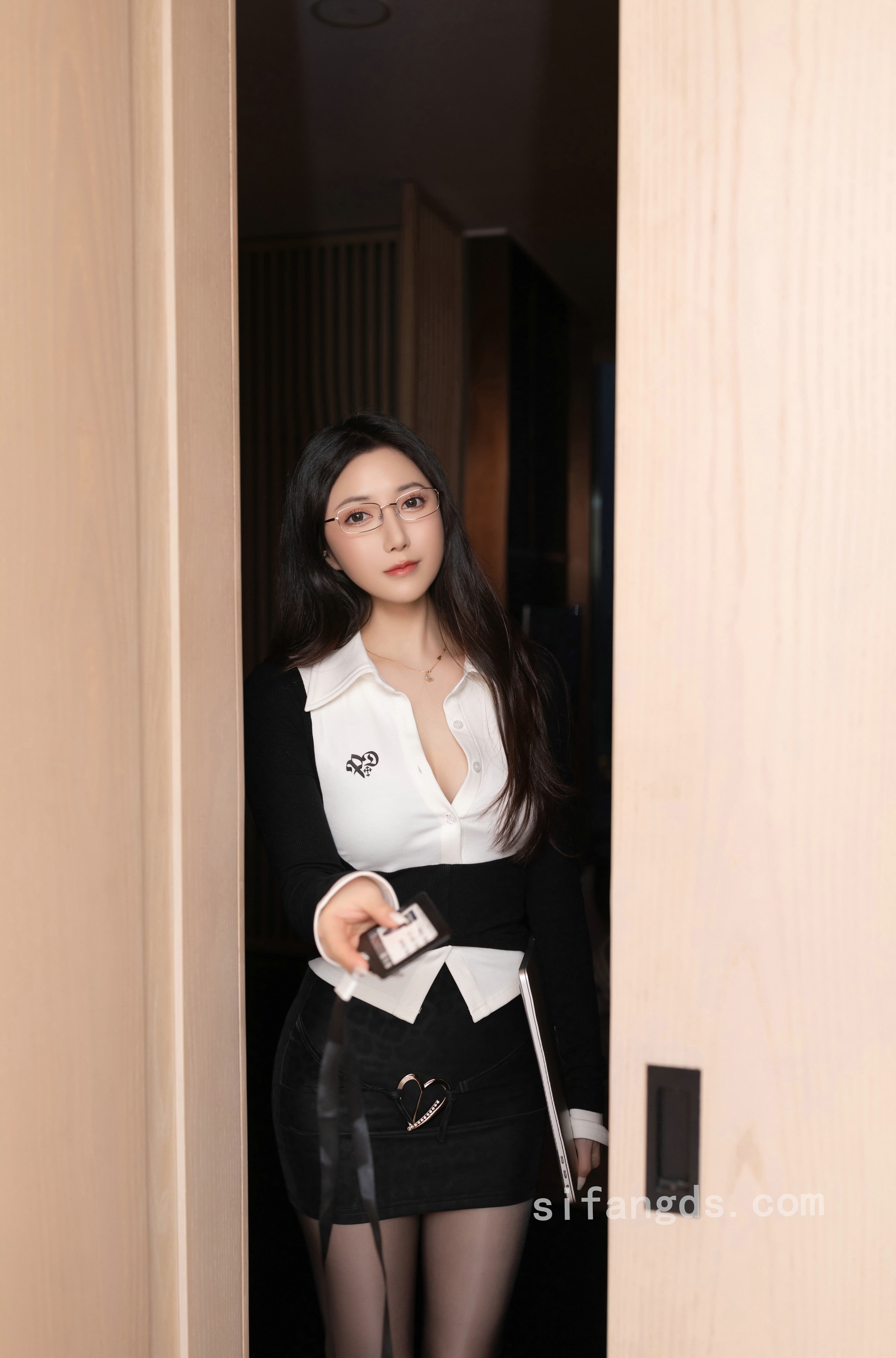 鱼子酱Fish – 内购 丢失的学生证 [121P]