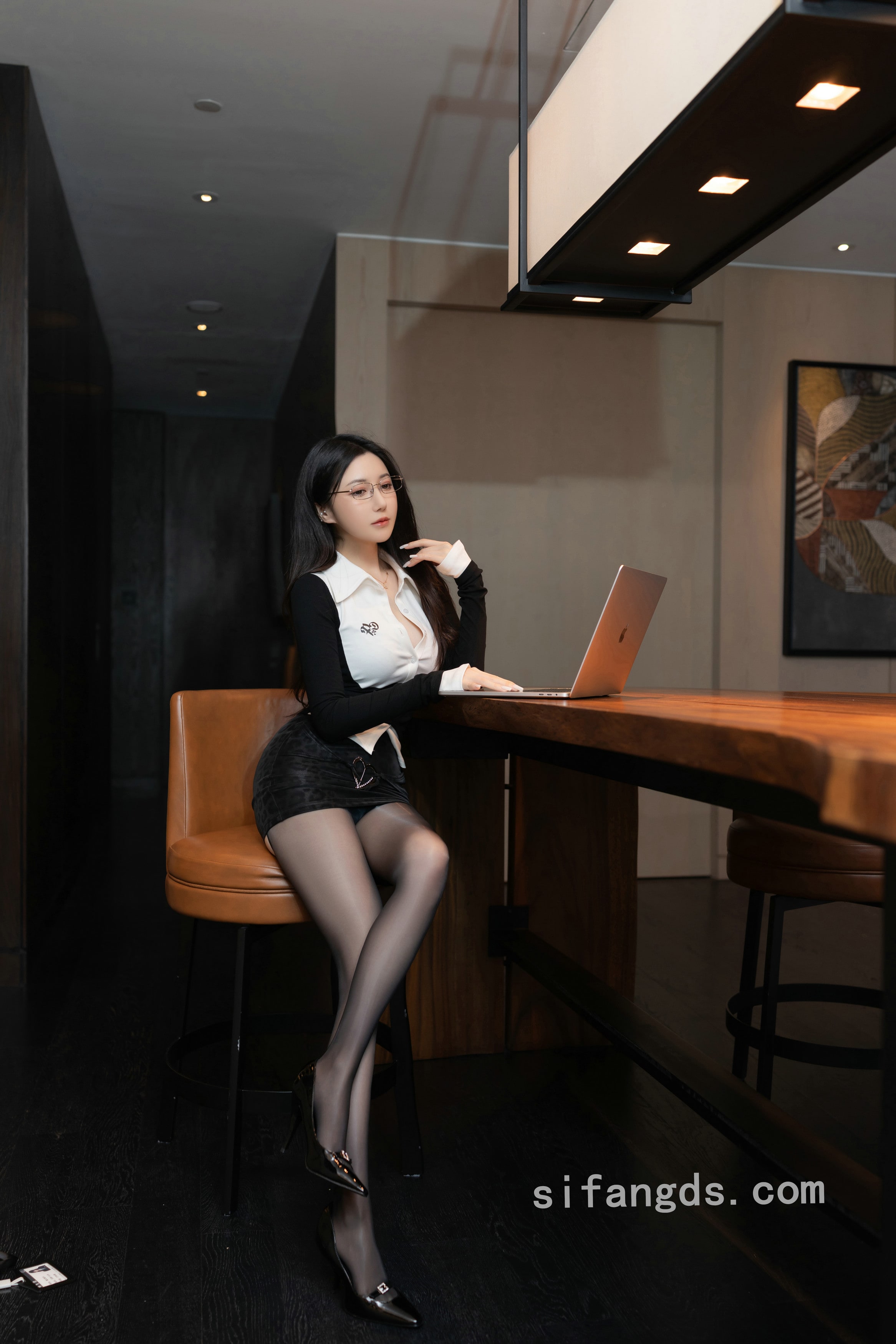 鱼子酱Fish – 内购 丢失的学生证 [121P]